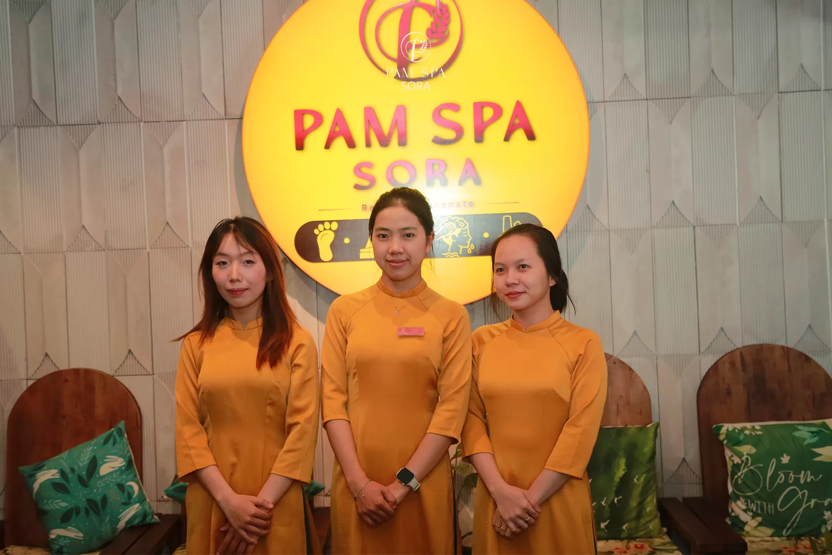 Đội ngũ chuyên gia